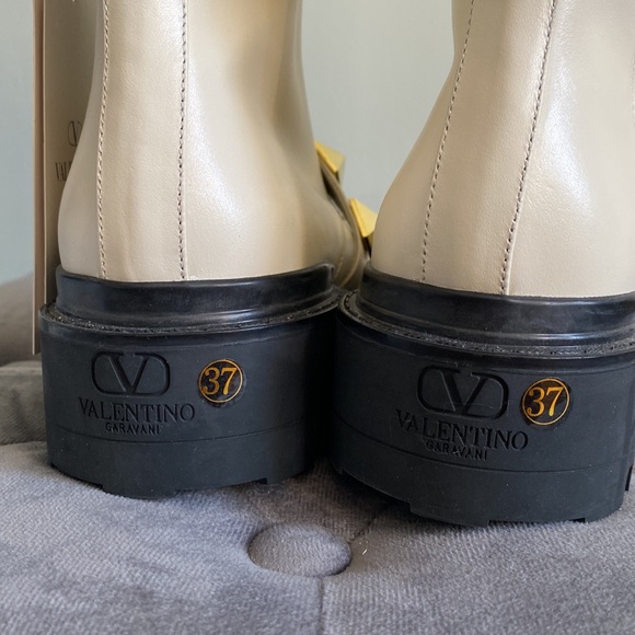 VALENTINO GARAVANI Rockstud Leather Boots - Picture 6 of 6